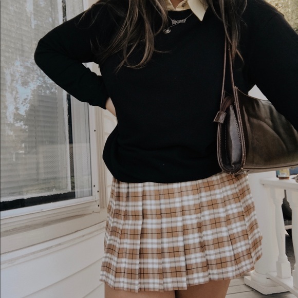 Meet your Posher, Addie - Picture 2 of 4